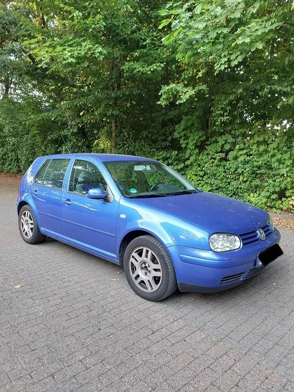 Gebraucht VW Golf IV 90 PS (66 kW) 2000 Blau Kleinwagen