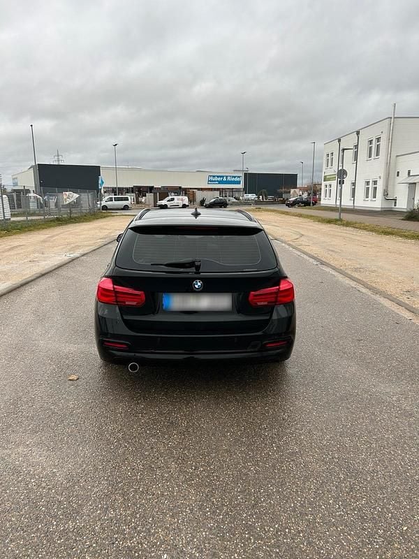Gebraucht BMW 318 150 PS (110 kW) 2016 Schwarz Kombi