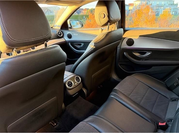 Gebraucht Mercedes E220 Avantgarde 194 PS (142 kW) 2016 Weiß Limousine