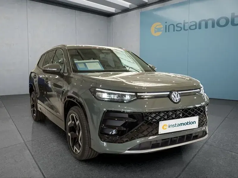Gebraucht VW Tayron 204 PS (150 kW) 2025 Grün SUV