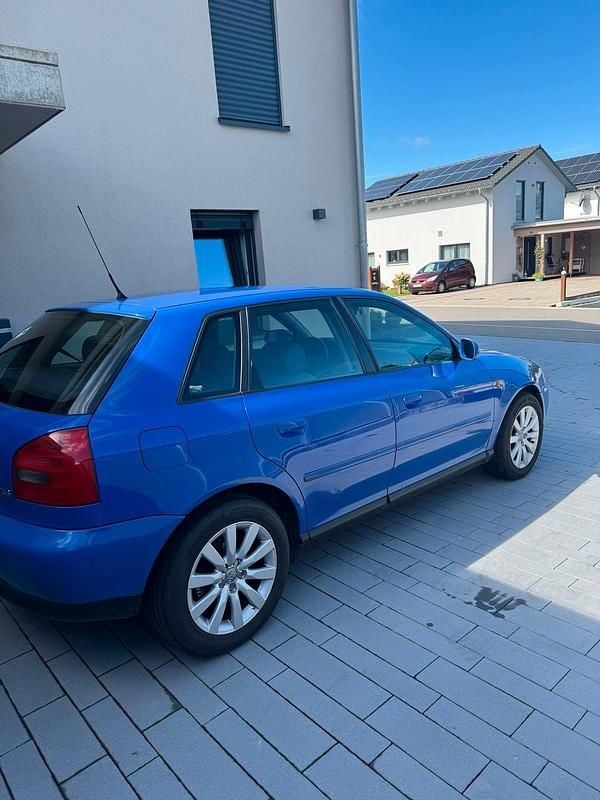 Gebraucht Audi A3 101 PS (74 kW) 1999 Blau Kleinwagen