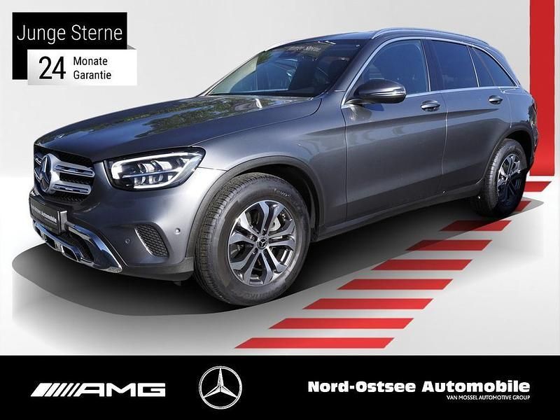 Metalliclack selenitgrau Gebraucht 2021 Mercedes GLC200 Advanced SUV | 34.390 € (Fairer Preis) - Bild 1/4