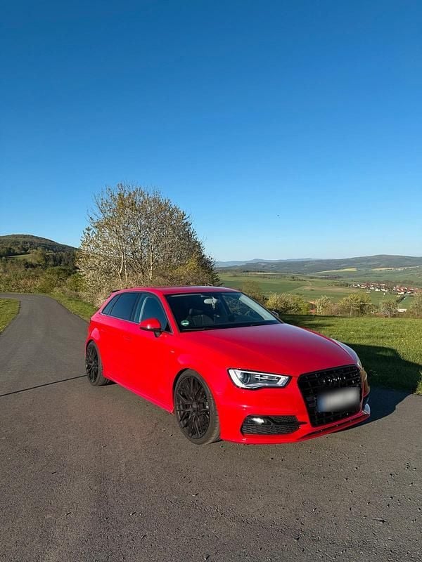 Używany Audi A3 S-Line 180 KM (132 kW) 2014 Czerwony Hatchback