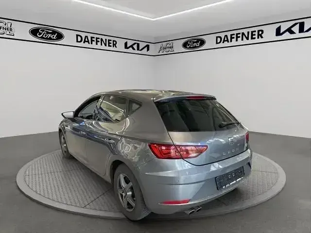 Gebraucht Seat Leon FR 125 PS (91 kW) 2018 Pirineos grau Limousine