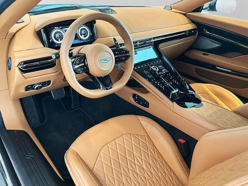 Gebraucht Aston Martin DB12 680 PS (500 kW) 2024 Gruen Coupé