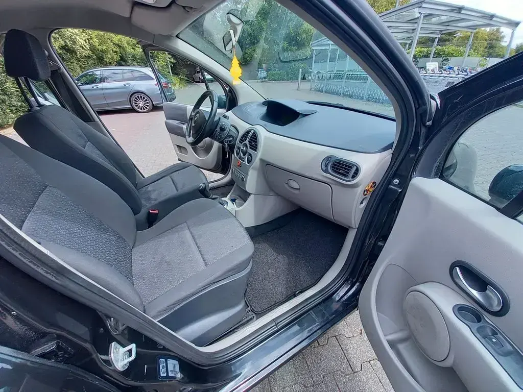 Gebraucht Renault Modus 75 PS (55 kW) 2005 Schwarz Van / Kleinbus