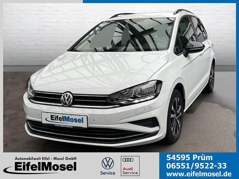 Weiß Gebraucht 2019 VW Golf Sportsvan IQ Drive Van / Kleinbus | 13.790 € (Guter Preis) - Bild 1/4