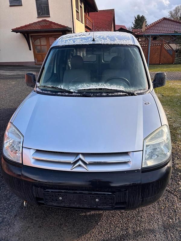 Gebraucht Citroën Berlingo 90 PS (66 kW) 2004 Silber Van / Kleinbus
