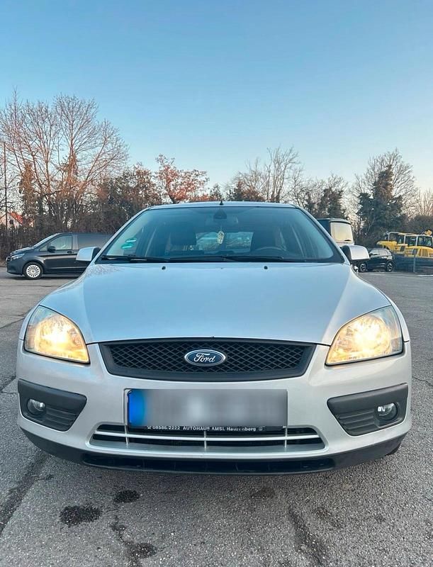 Gebraucht Ford Focus 125 PS (91 kW) 2006 Silber Limousine
