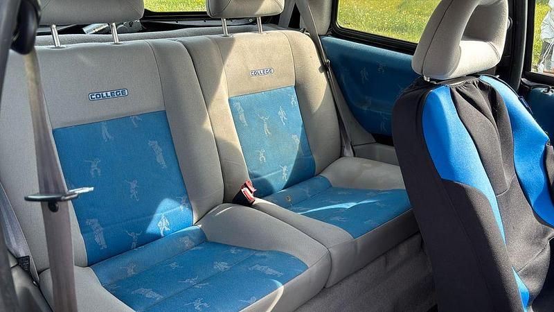 Gebraucht VW Lupo 50 PS (36 kW) 2001 Schwarz Kleinwagen