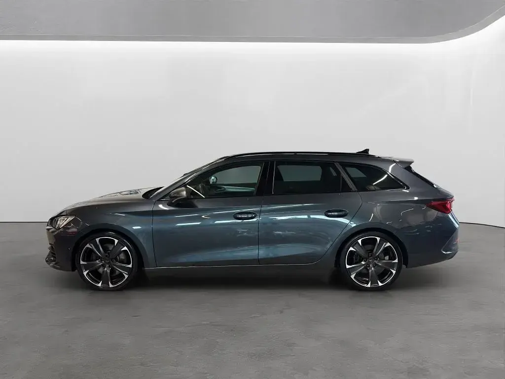 Gebraucht Cupra Leon VZ 245 PS (180 kW) 2024 Grau Limousine