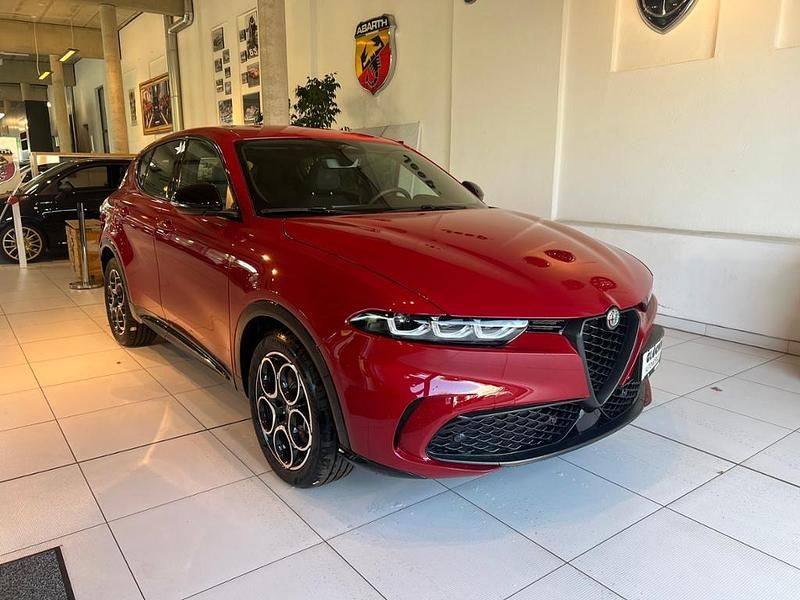 Gebraucht Alfa Romeo Tonale Sprint 160 PS (117 kW) 2025 Rot SUV