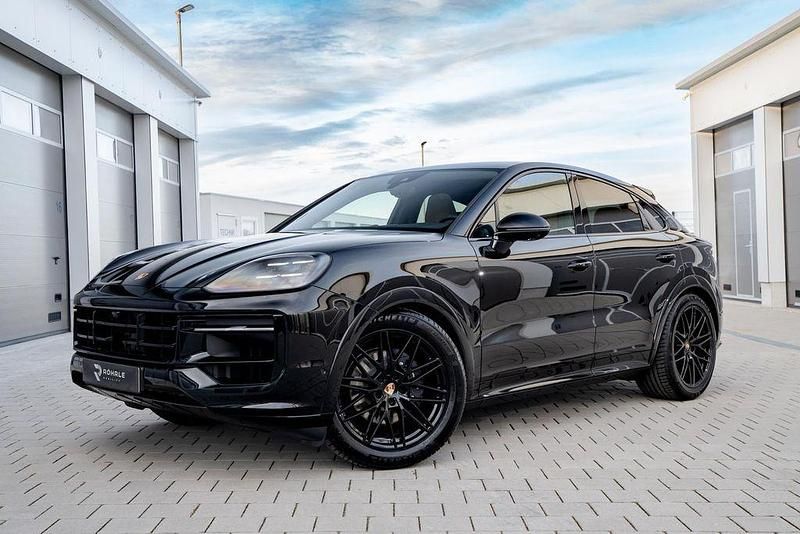 Schwarz Neu 2026 Porsche Cayenne Coupe Black Edition Coupé | 139.990 € - Bild 1/4