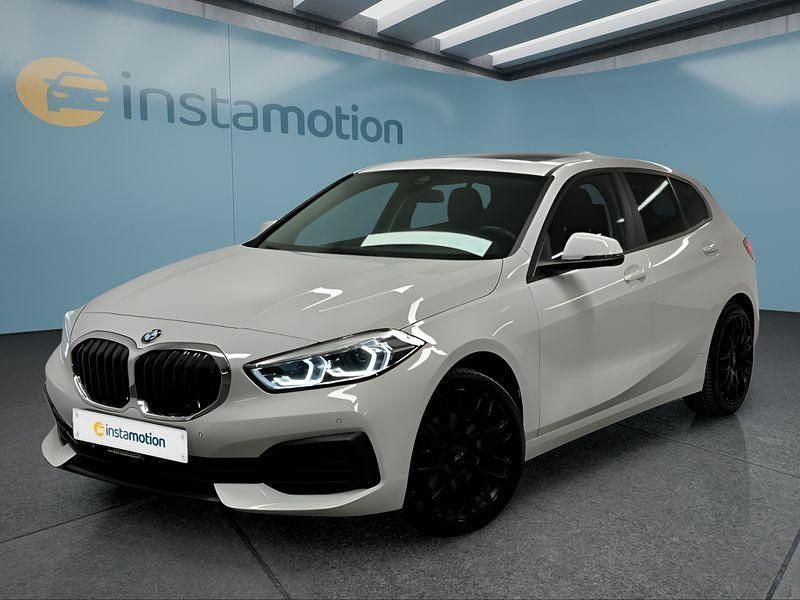 Weiß Gebraucht 2021 BMW 118 Advantage Kleinwagen | 24.599 € (Teuer) - Bild 1/4
