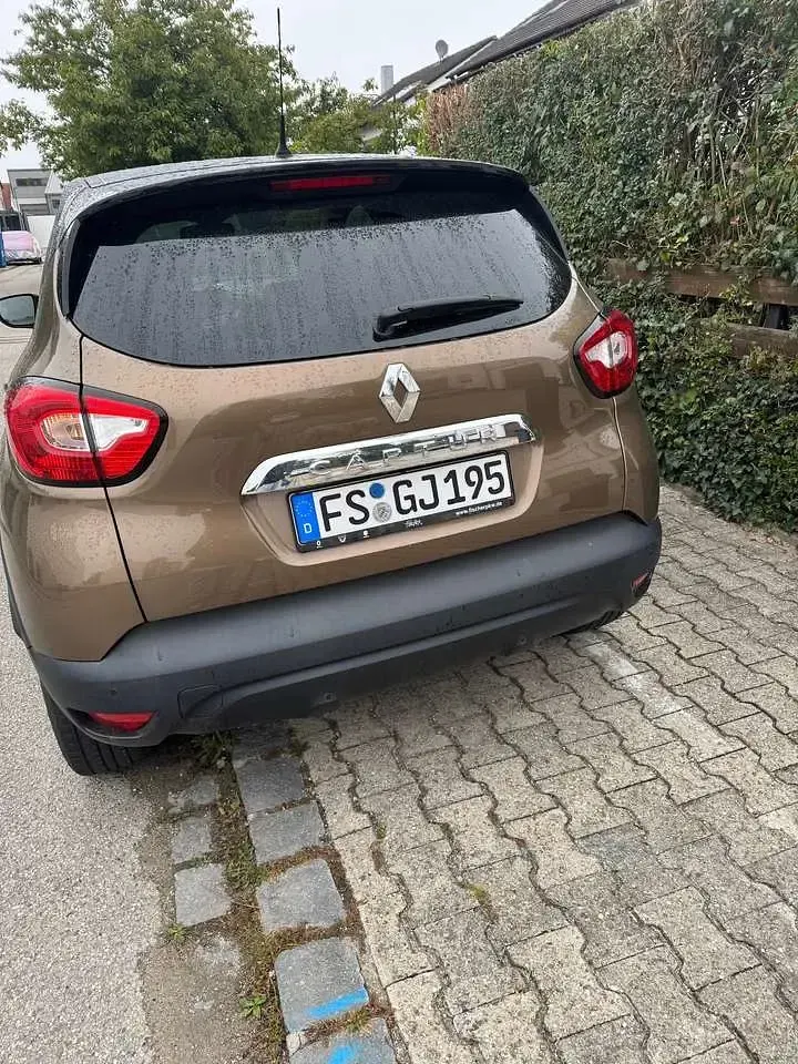 Gebraucht Renault Captur Experience 118 PS (86 kW) 2017 Braun SUV