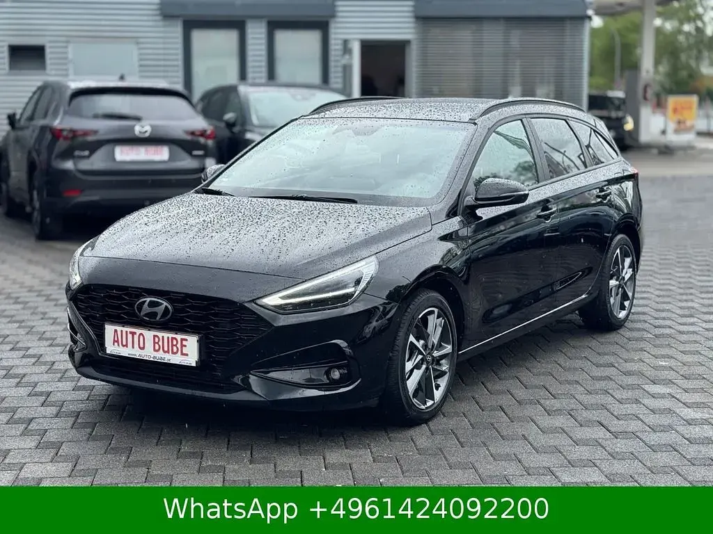 Gebraucht Hyundai i30 Advantage 140 PS (102 kW) 2024 Abyss black Kombi