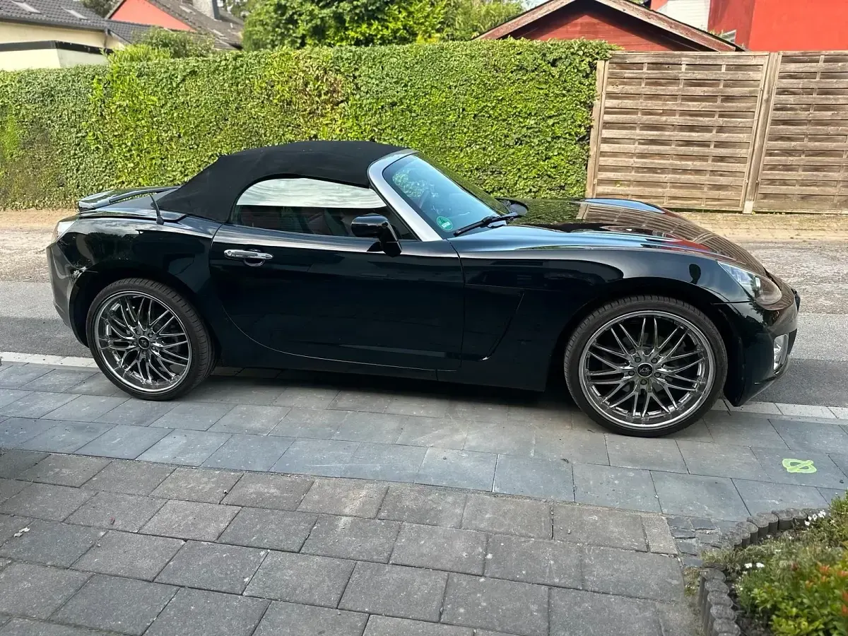 Gebraucht Opel GT 265 PS (194 kW) 2009 Schwarz Cabrio