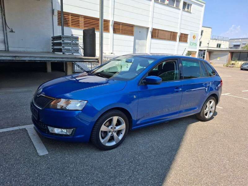 Blau Gebraucht 2014 Skoda Rapid Drive Kombi | 8.900 € (Etwas zu teuer) - Bild 1/4