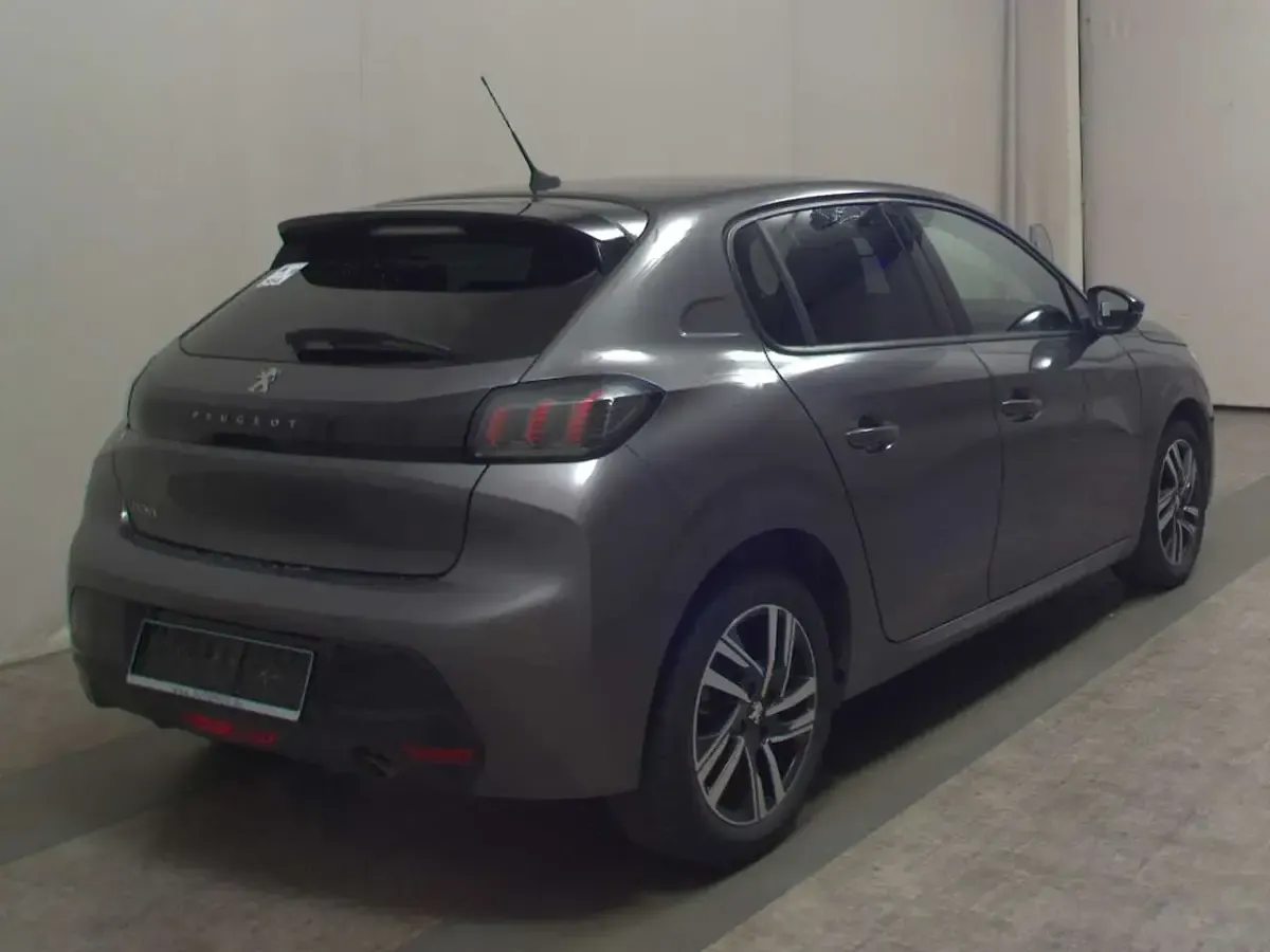Gebraucht Peugeot 208 Allure 101 PS (74 kW) 2023 Grau Kleinwagen