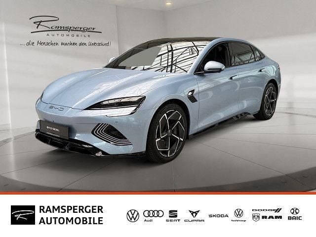 Blau (ice blue) Neu 2026 BYD Seal Design Limousine | 49.990 € - Bild 1/4