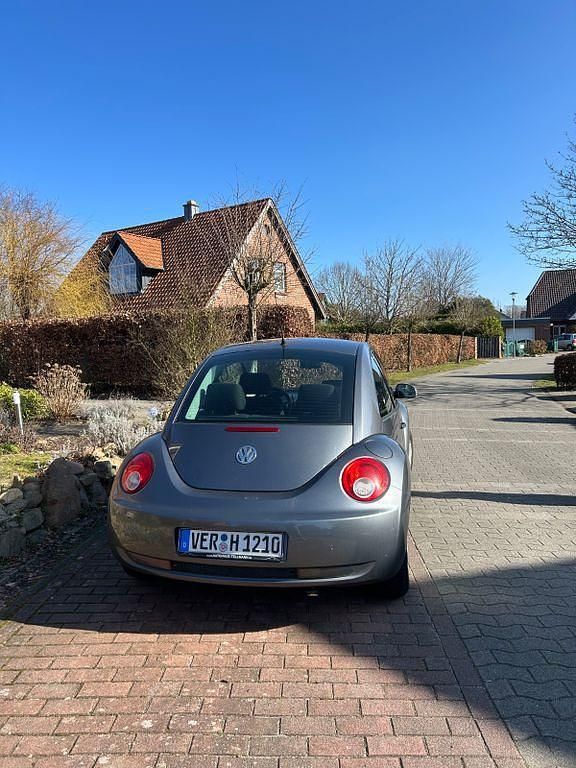 Gebraucht VW New Beetle 75 PS (55 kW) 2007 Grau Kleinwagen