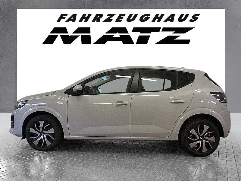 Neu Dacia Sandero Expression 91 PS (66 kW) 2026 Beige Limousine