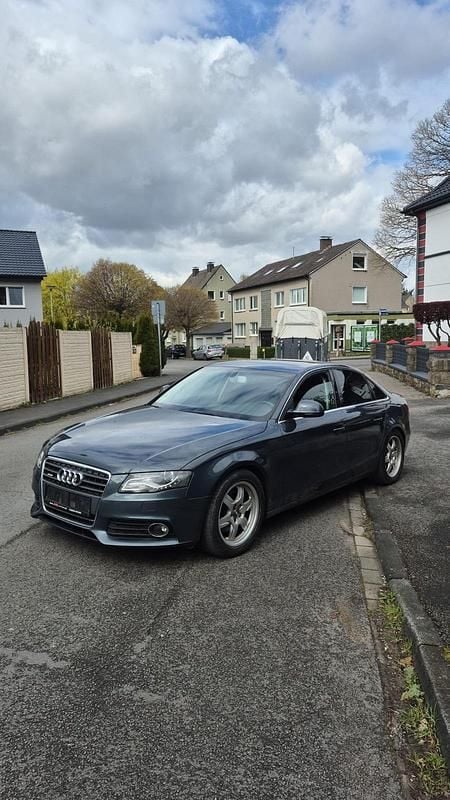Gebraucht Audi A4 160 PS (117 kW) 2009 Grau Limousine