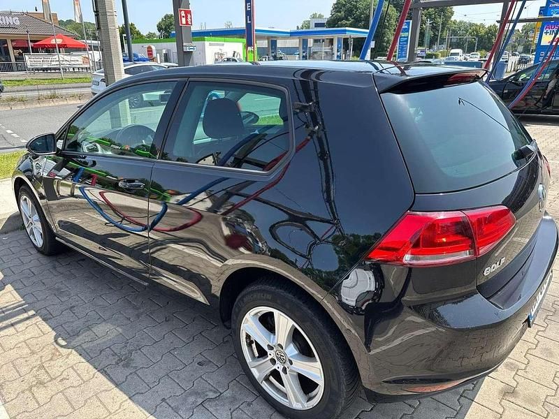Usado VW Golf 86 HP (63 kW) 2013 Coupé