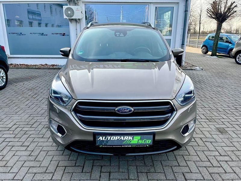 Gebraucht Ford Kuga ST-Line 150 PS (110 kW) 2019 Silber SUV