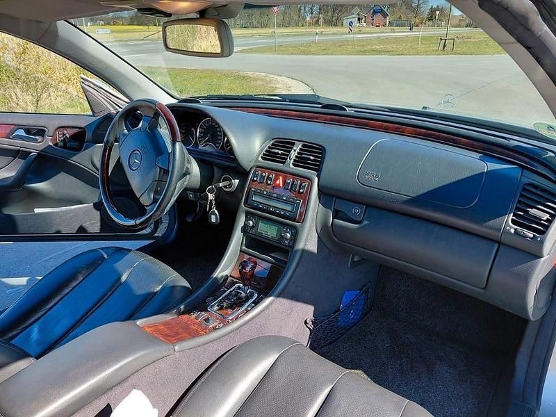 Gebraucht Mercedes CLK320 Elegance 218 PS (160 kW) 1999 Silber Coupé