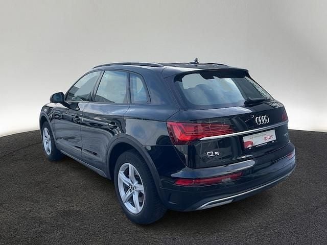 Gebraucht Audi Q5 Basis 204 PS (150 kW) 2024 Brillantschwarz SUV