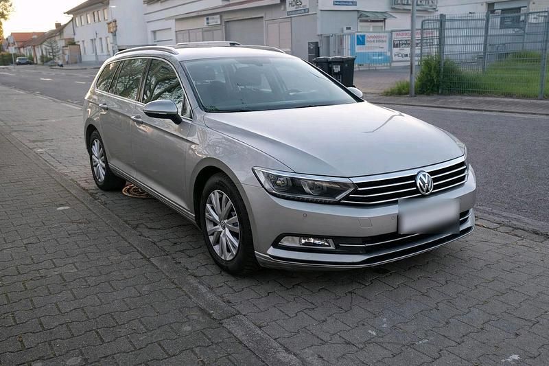Gebraucht VW Passat 120 PS (88 kW) 2015 Silber Kombi