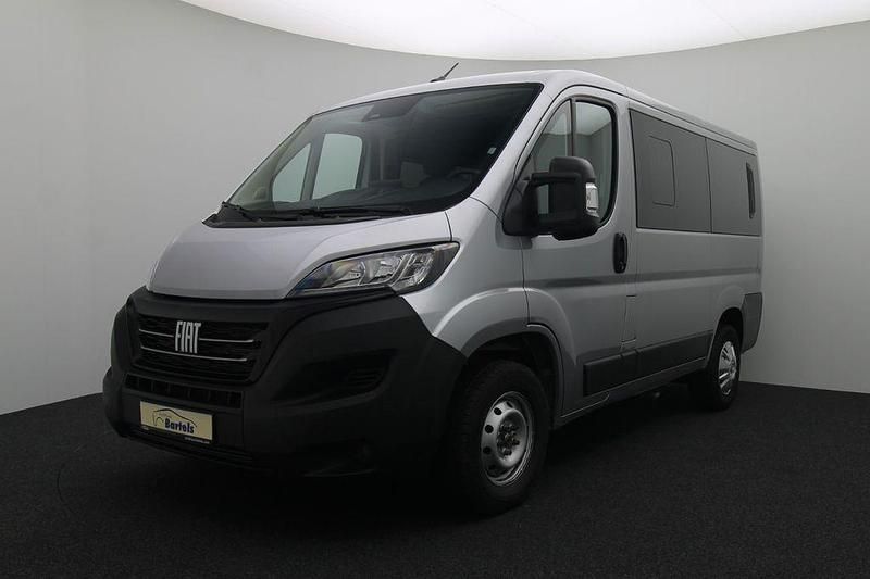 Gebraucht Fiat Ducato 140 PS (102 kW) 2023 Grau Van