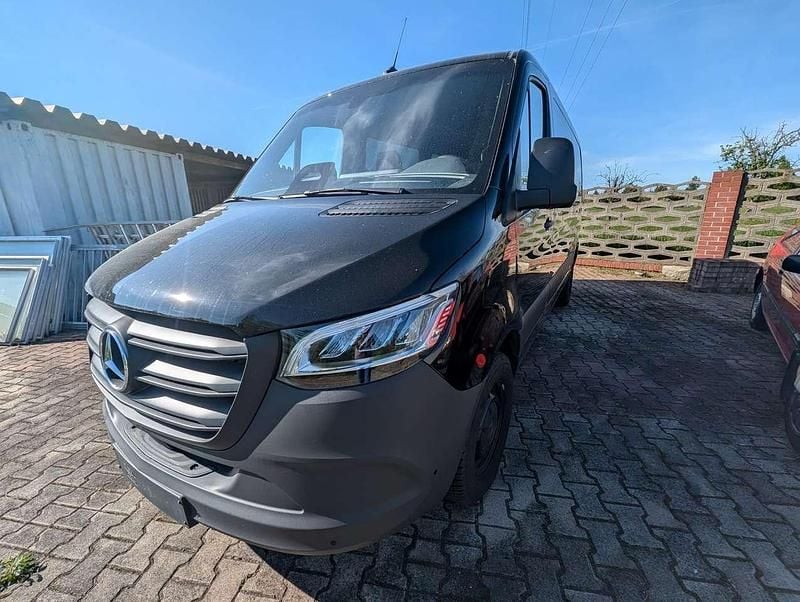 Schwarz Gebraucht 2024 Mercedes Sprinter Van | 52.900 € - Bild 1/4