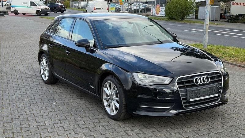 Gebraucht Audi A3 Ambition 140 PS (102 kW) 2013 Schwarz Limousine