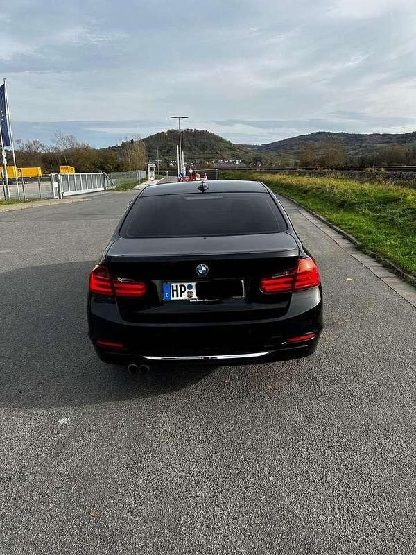 Gebraucht BMW 325 218 PS (160 kW) 2014 Schwarz Limousine