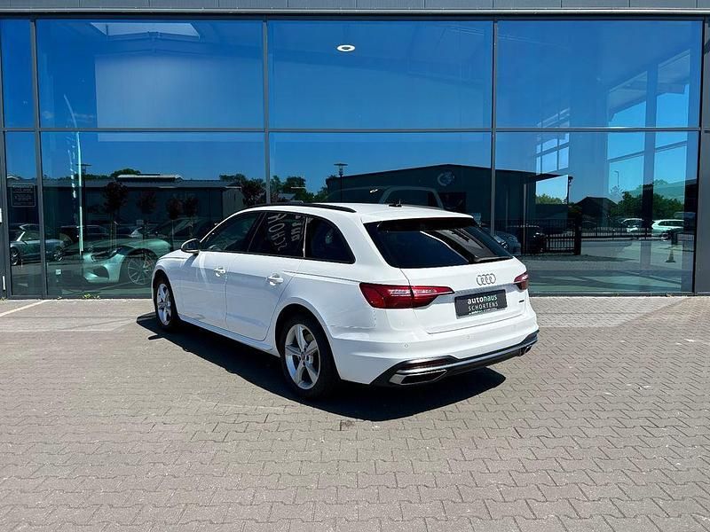 Gebraucht Audi A4 Advanced 204 PS (150 kW) 2021 Ibisweiß Kombi