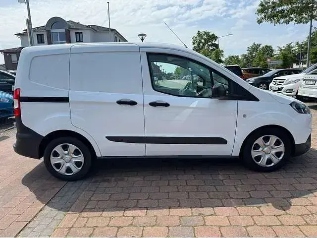 Gebraucht Ford Transit 75 PS (55 kW) 2020 Frostweiß Van