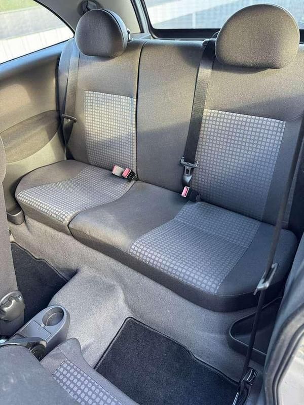 Gebraucht Opel Corsa 80 PS (58 kW) 2005 Silber Kleinwagen