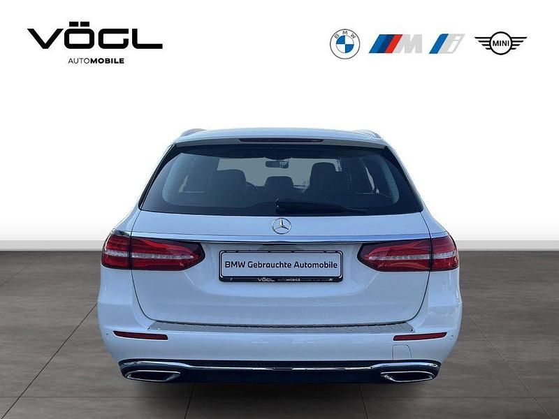 Gebraucht Mercedes E200 Avantgarde 160 PS (117 kW) 2020 Weiß Kombi