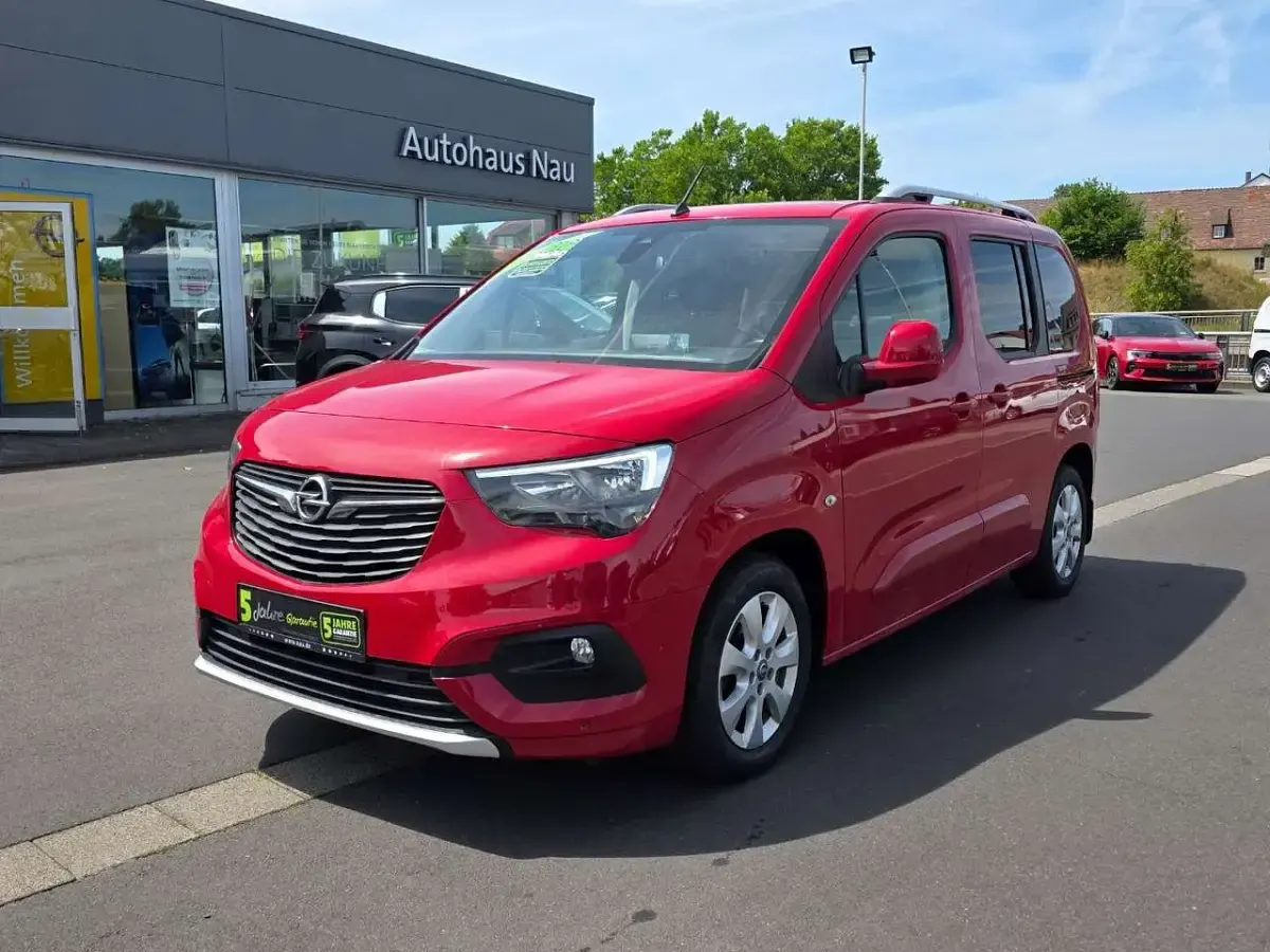Gebraucht Opel Combo Life Innovation 110 PS (80 kW) 2019 Rubin rot Van / Kleinbus