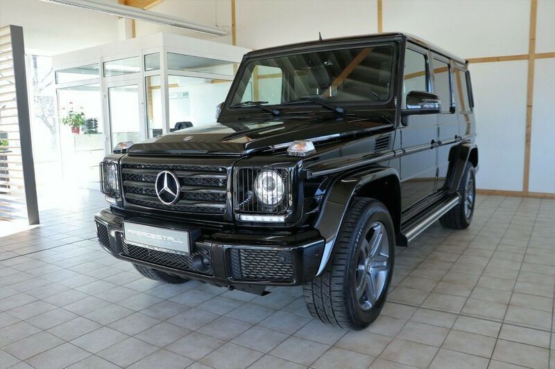Schwarz metallic Gebraucht 2017 Mercedes G350 Night SUV | 84.985 € - Bild 1/4