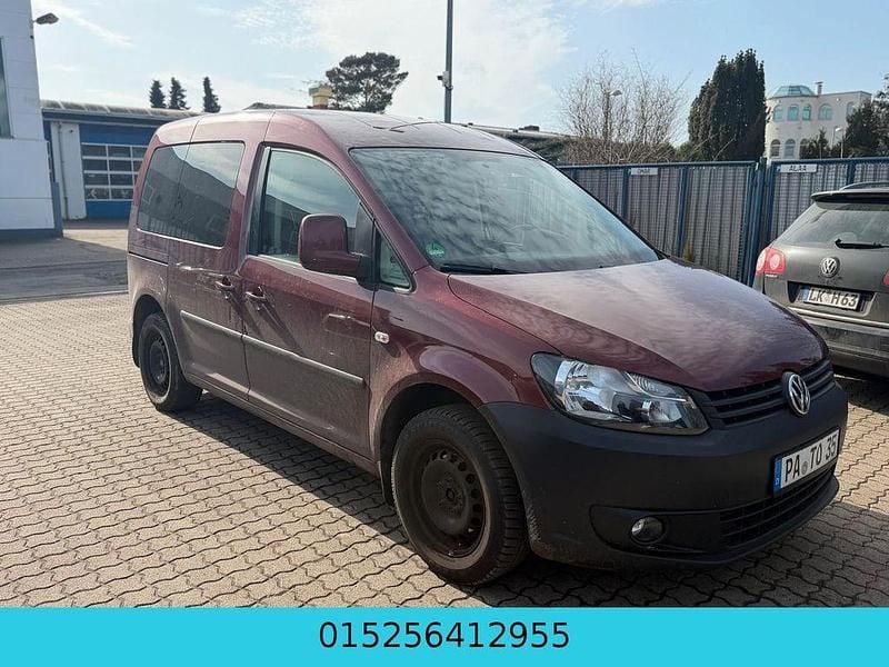 Gebraucht VW Caddy Trendline 105 PS (77 kW) 2011 Rot Van / Kleinbus