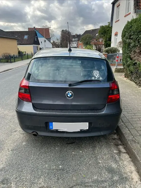 Gebraucht BMW 116 116 PS (85 kW) 2006 Grau Kleinwagen