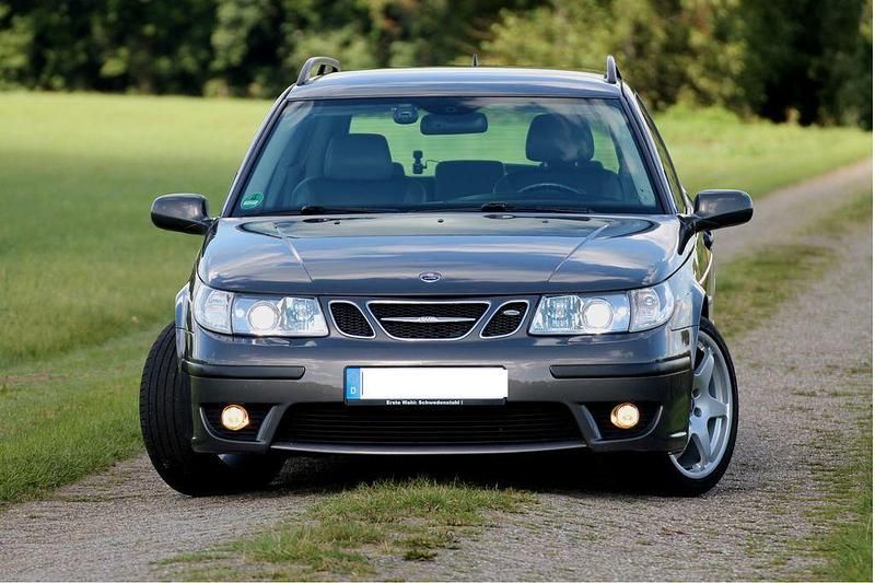 Grau Gebraucht 2005 Saab 9-5 Aero Kombi | 12.500 € - Bild 1/4
