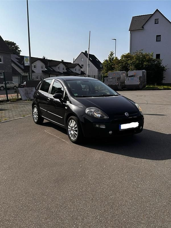 Schwarz Gebraucht 2010 Fiat Punto Evo Kleinwagen | 2.350 € (Superpreis) - Bild 1/4