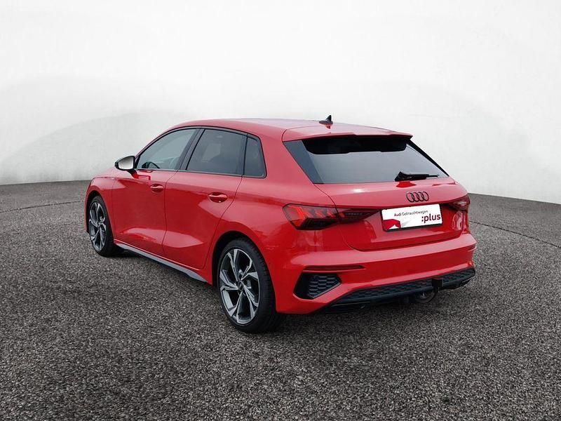 Gebraucht Audi A3 S-Line 150 PS (110 kW) 2023 Tangorot metallic Limousine
