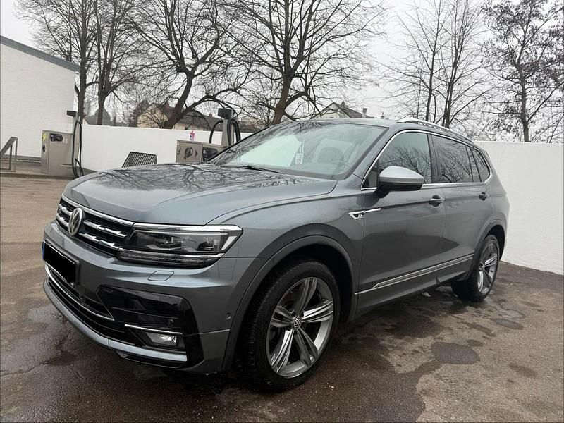 Gebraucht VW Tiguan Allspace Highline 190 PS (139 kW) 2020 Silber SUV