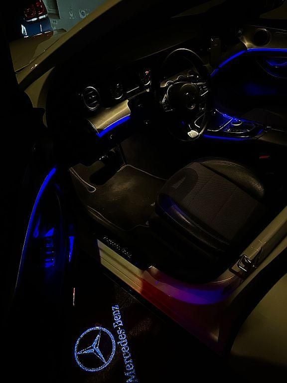 Weiß Gebraucht 2016 Mercedes 220 Limousine | 17.500 € - Bild 1/4