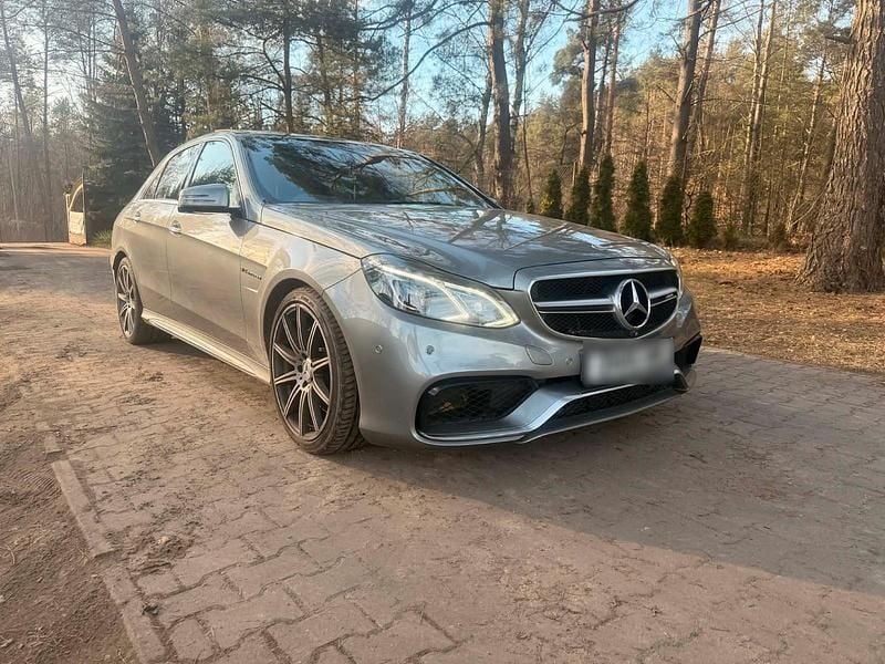 Gebraucht Mercedes E63 AMG AMG 557 PS (409 kW) 2015 Silber Limousine